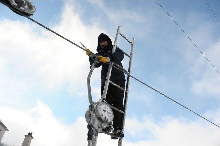 Uludağ’da Kar Kalınlığı Yarım Metreye Ulaştı G5