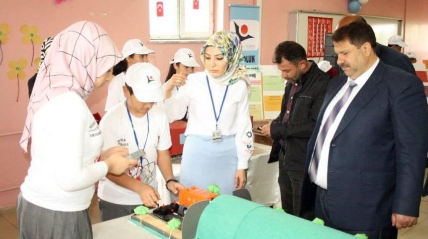 Ağrı&rsquo;da T&uuml;bitak Bilim Fuarı