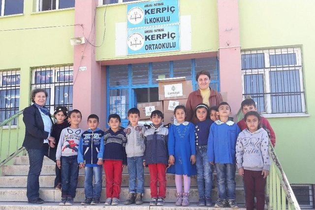 Çankaya’nın Kırtasiye Seti Köy Okullarında