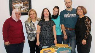 Zihinsel Engelli Gençler Soruyor: sergimizi Gezer Misiniz?