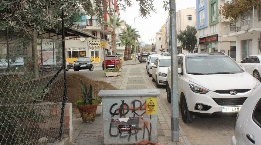 Manavgat&rsquo;ta Yaya Ge&ccedil;idine Kapalı Kaldırımlar