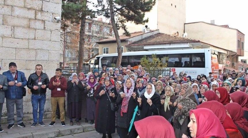 Ara&ccedil;&rsquo;ta Umre Kafilesi Dualarla Kutsal Topraklara Uğurlandı