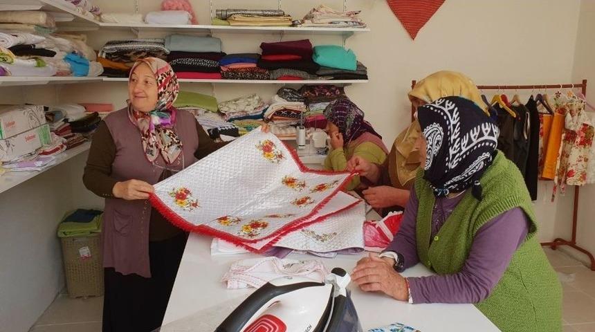 Yardıma Muhta&ccedil; Aileler İ&ccedil;in Terzi D&uuml;kkanı A&ccedil;tı