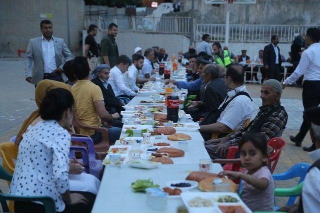 Kaymakam Işıktaş Vatandaşlarla İftarda Bir Araya Geldi