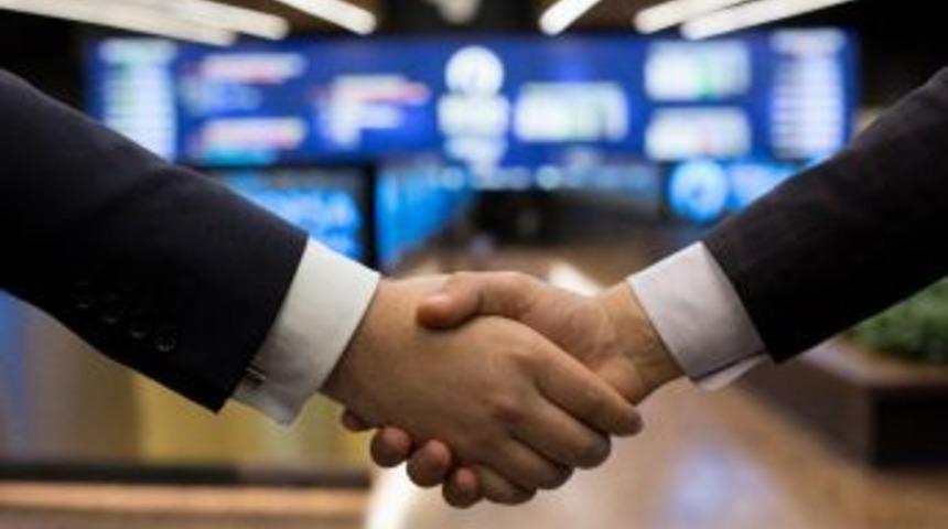 Borsa İlk Yarıda Y&uuml;kseldi