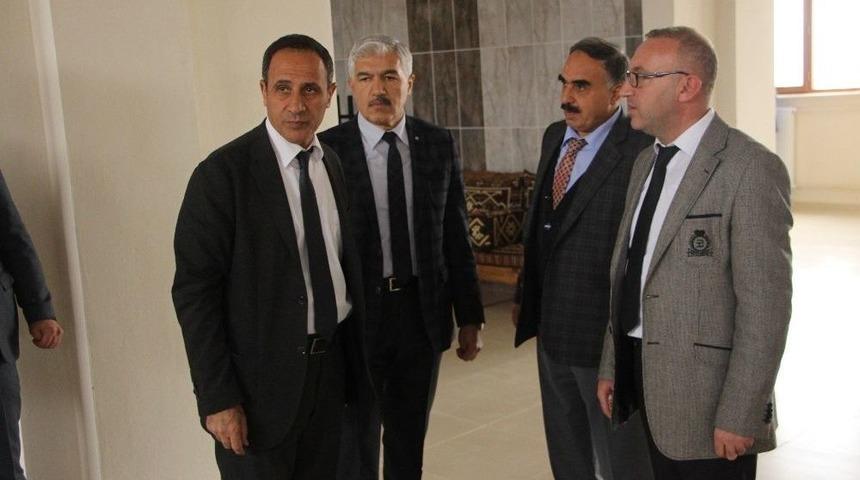 Rektör Demirdağ, Baskil Myo Binasını İnceledi