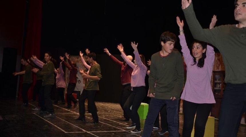 12&rsquo;nci Uluslararası Bilecik Tiyatro Festivali Engel Tanımadı