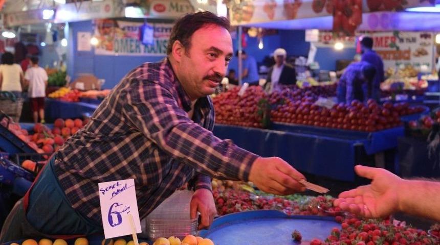 Pazarlarda Ramazan Bereketi