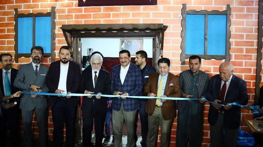 Afgan Gecesinde Ter&ouml;r Lanetlendi