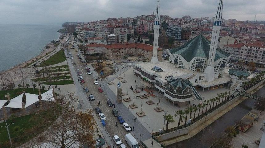 Merkez Cami Peyzaj &Ccedil;alışmaları Tamamlanıyor