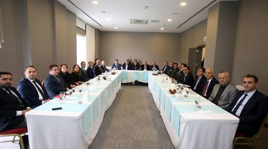 Başkan To&ccedil;oğlu, Değerlendirme Toplantısına Katıldı