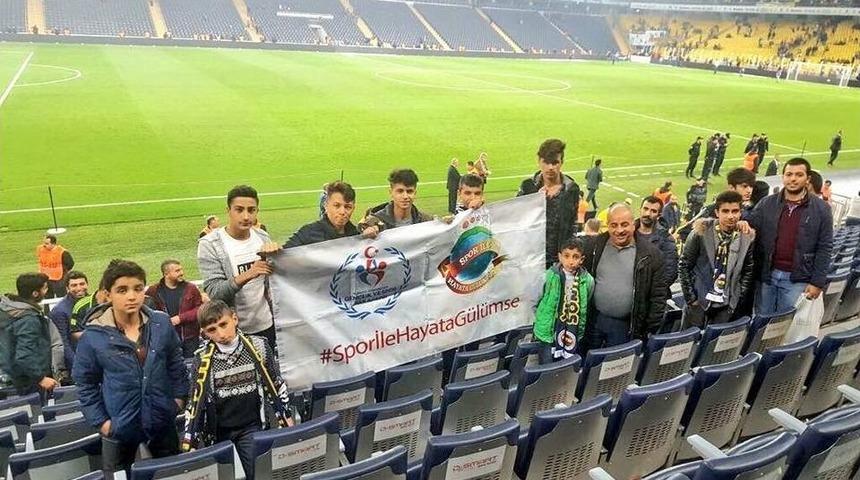 Vanlı Çocuklar Fenerbahçe Maçını Tribünde İzledi