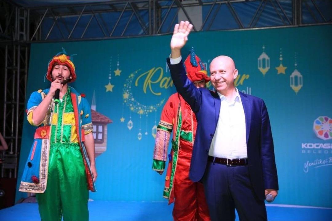 Başkan &Ccedil;olakbayrakdar Yeni Mahalle Halkıyla İftar A&ccedil;tı