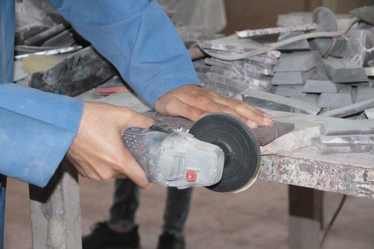 Atık Mermerler Sanata Dönüşüyor G5