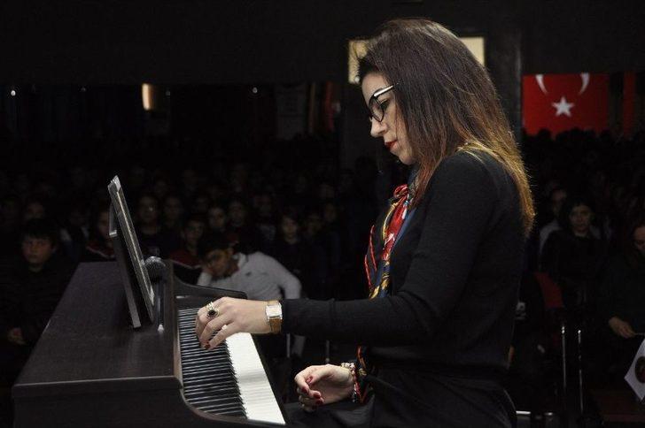 İtalyan Piyanist Piyona Resitali İle Barış Mesajları Verdi G1