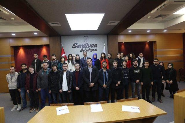 Yılın Son Meclisinde Başkan Alemdar’a Plaket Verildi