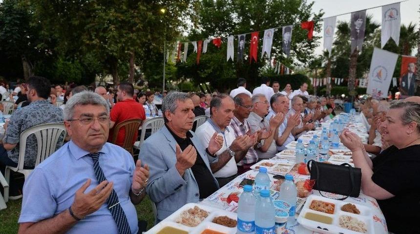 5 Bin Muratpaşalı İftarda Buluştu