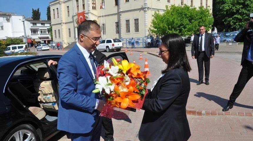 Yeni Sinop Valisi Şakalar G&ouml;revine Başladı