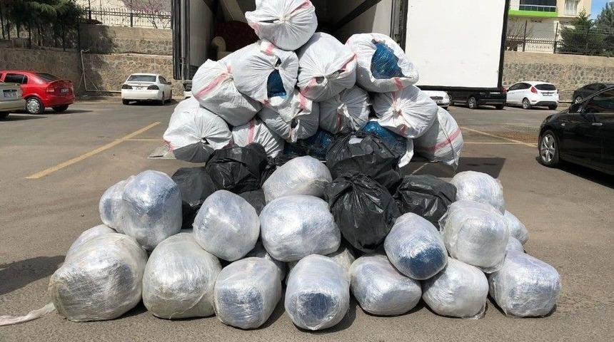 Diyarbakır&rsquo;da 700 Kilogram Esrar Ele Ge&ccedil;irildi