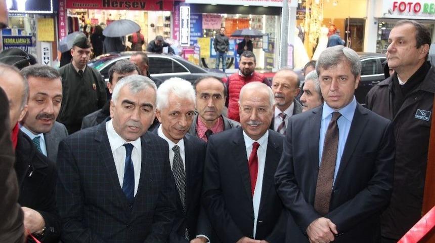 Maden Ve Metal İşçileri Resim Sergisi Açıldı