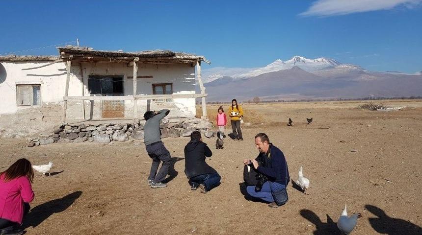 Bursalı Fotoğraf&ccedil;ılar Sultan Sazlığı&rsquo;na Hayran Kaldı