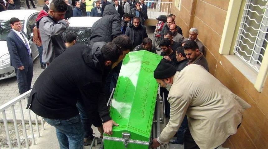 Fare Zehri İ&ccedil;en Gen&ccedil; Kız Hayatını Kaybetti