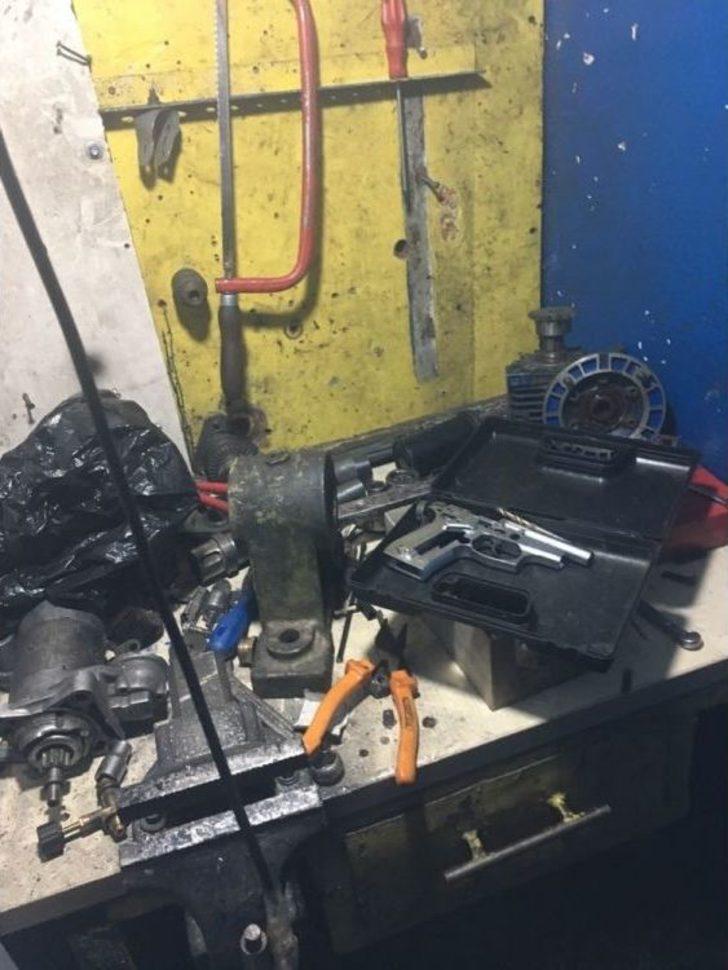 Oto Tamirhanesinde Silah Üretmişler G3