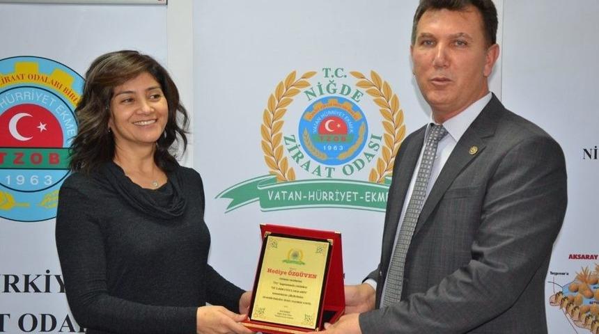 Niğde&rsquo;de 88 &Ccedil;ift&ccedil;iye İyi Tarım Uygulamaları Sertifikası Verildi