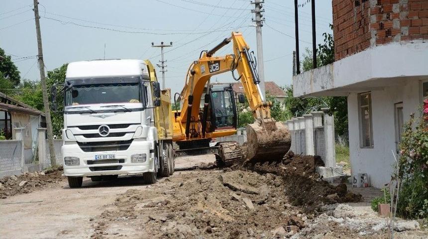 Kartepe Altunhisar Caddesi’nde Hummalı Çalışma Var