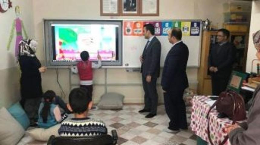 Kaymakam &Ccedil;elik, &Ouml;zel Eğitim Sınıfı&rsquo;nı Ziyarat Etti