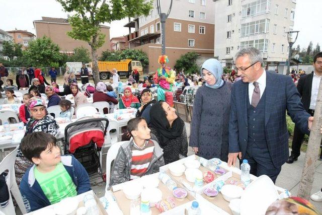 İstasyon Mahallesi İftarda Bir Araya Geldi