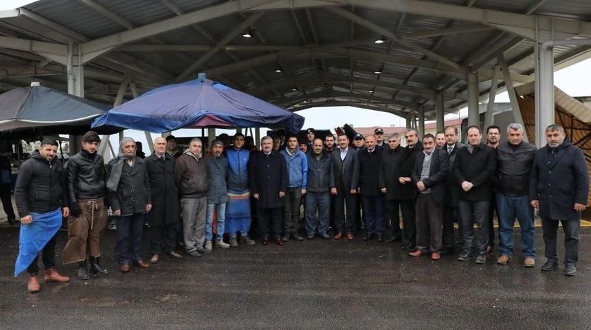 Körfez’de Bir Kapalı Pazar Daha Faaliyete Geçti