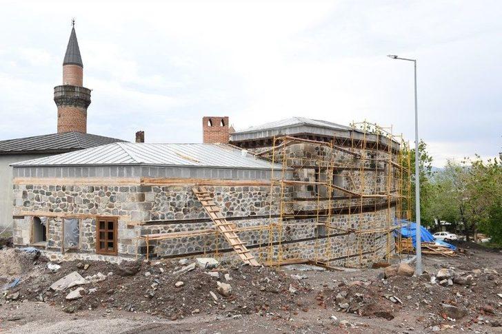 Erzurum’un Tablosu, Üç Kümbetler Projesi Çok Yol Aldı G1