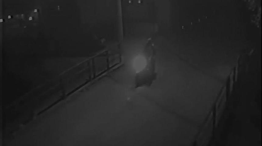 Namaz Kılarken Motosikletini &Ccedil;aldılar