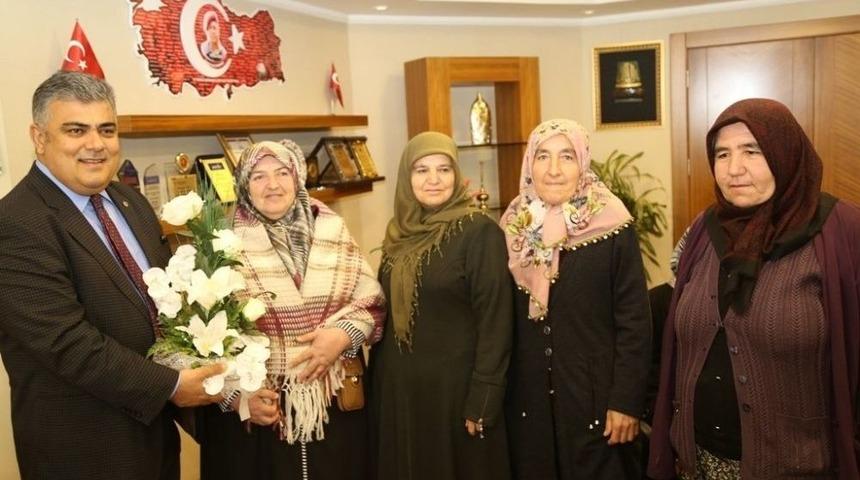 Başkan Özgüven: “ Kadınlar Toplumumuzun Temel Taşıdır”