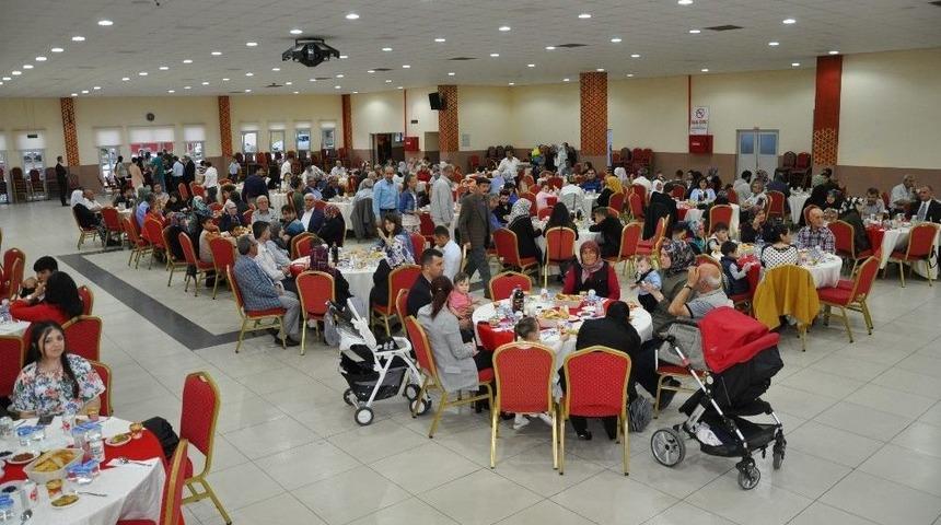 Şehit Aileleri, Gaziler Ve Yakınlarına İftar