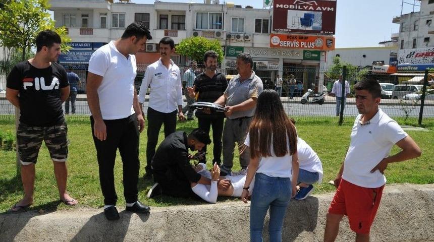 Danimarkalı Kız Motosiklet Kazasında Yaralandı