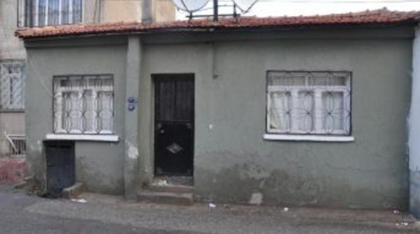 &Ouml;l&uuml; Bulunan Kardeşler Zehirlenmemiş