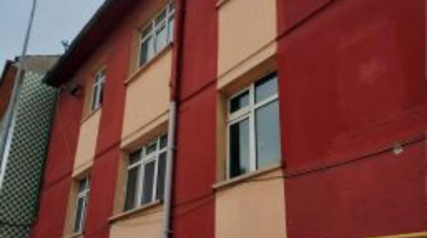 Emetspor Kul&uuml;b&uuml;&rsquo;ne Bina