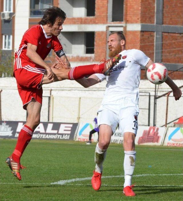 Tff 3. Lig: Turgutluspor: 1 - G&ouml;lc&uuml;kspor: 0 1
