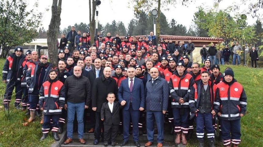 Başkan Dursun Ay, İş&ccedil;ilerle Birlikte Yemek Yedi