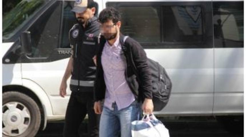 Yurt Dışına Kaçarken Yakalanan Fetö Zanlısı Adliyeye Sevk Edildi