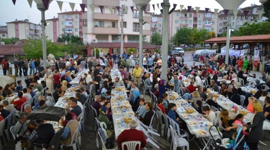 Ürkmezer, “mahalle İftarlarına Gösterilen İlgiden Memnunuz”