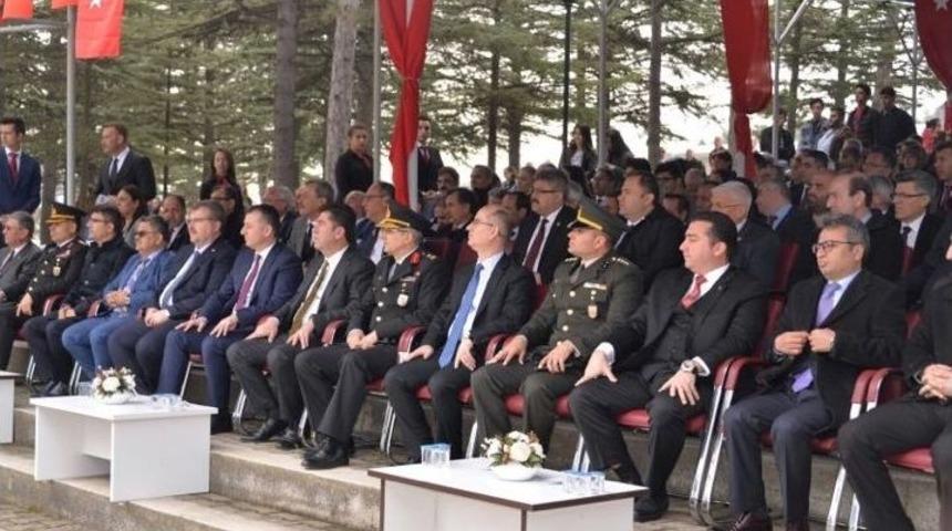 İn&ouml;n&uuml; Zaferi&rsquo;nin 97&rsquo;inci Yıl D&ouml;n&uuml;m&uuml; Metristepe&rsquo;de Kutlandı