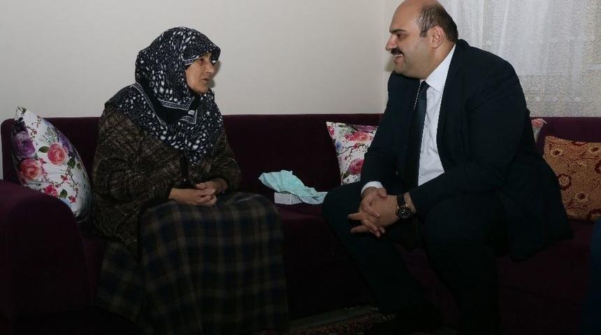 Başkan Orhan, Şehit Yakınlarını Unutmadı