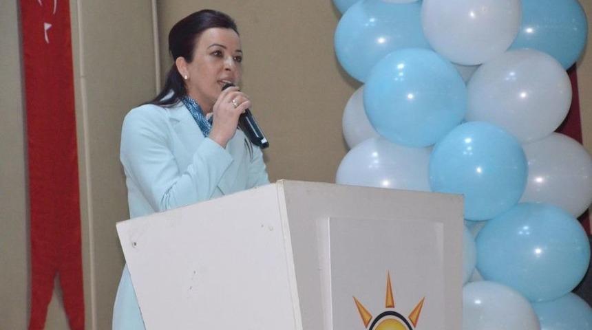 Bakan Yılmaz, Sinop&rsquo;ta Partisinin Kadın Kolları Kongresine Katıldı