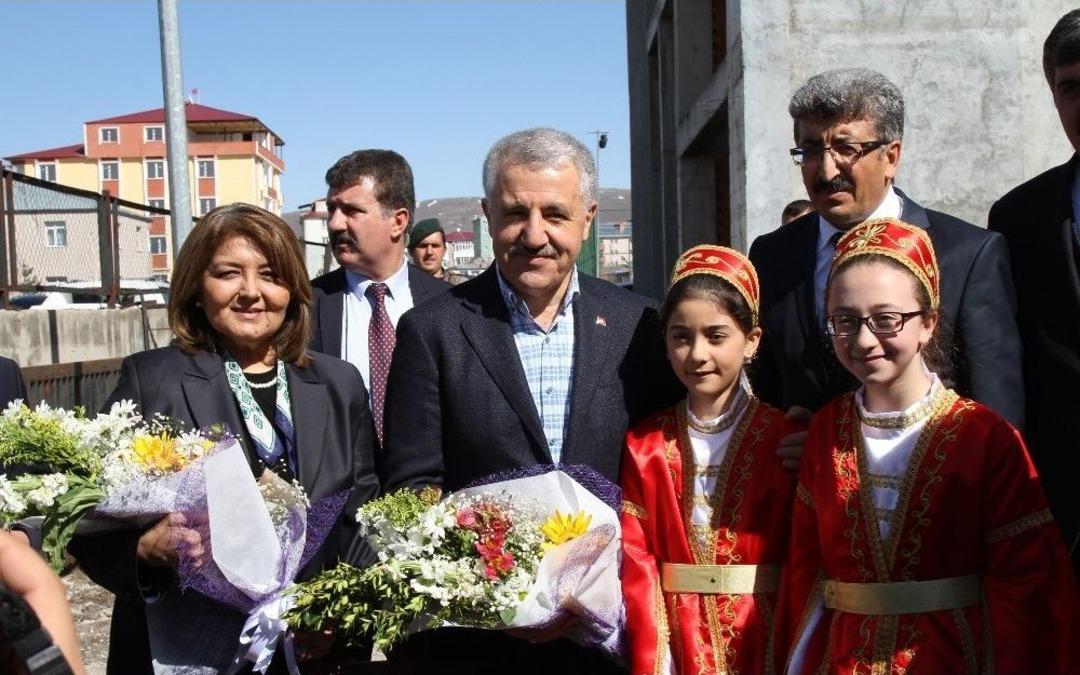 Bakan Arslan: "t&uuml;rkiye D&uuml;nyadaki Mazlumların, Mağdurların Umudu Olmuştur"