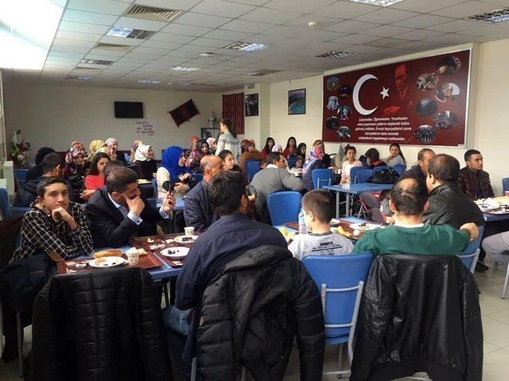 Adilcevaz Kyk’dan Engellilere Kahvaltı G2