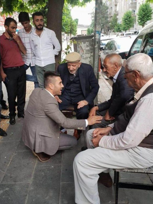 Yıldırım’a Vatandaşlardan Yoğun İlgi