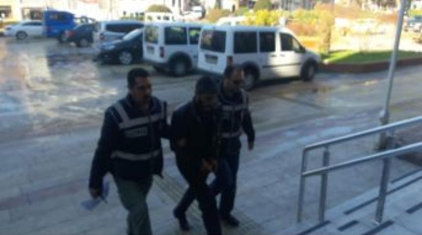 Güvenlik Kameraları Hırsızı Ele Verdi